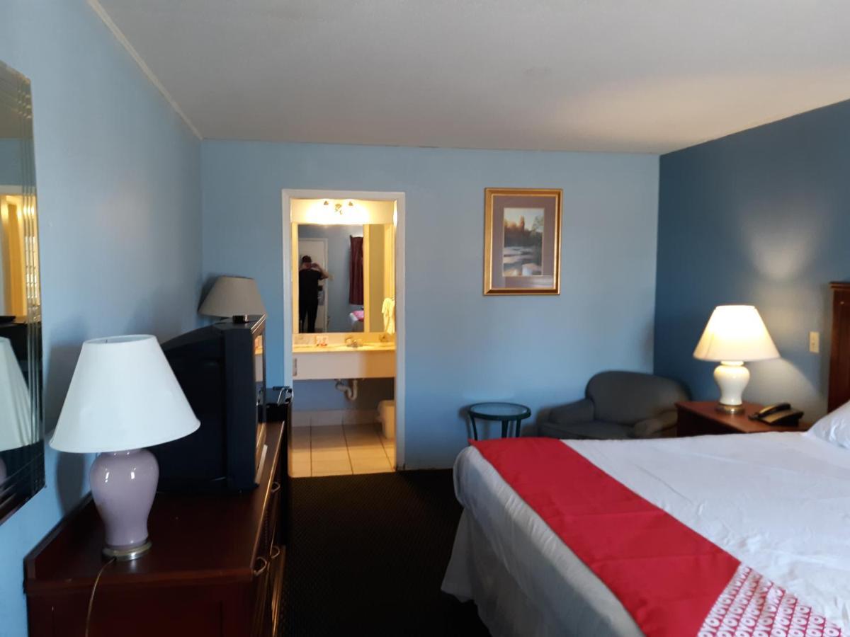 Rest Inn - Extended Stay, I-40 Airport, Wedding & Event Center Амарилло Экстерьер фото