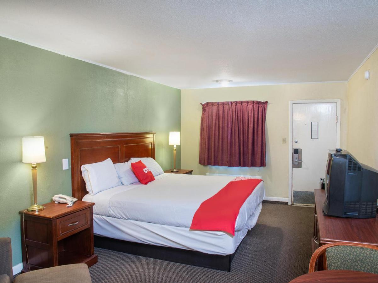 Rest Inn - Extended Stay, I-40 Airport, Wedding & Event Center Амарилло Экстерьер фото